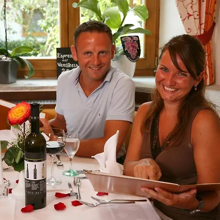 Gasthof Zum Sonnenwald 4*